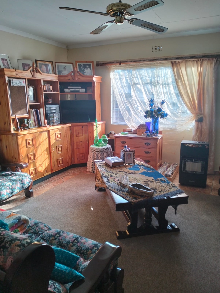 4 Bedroom Property for Sale in Vaalpark Free State